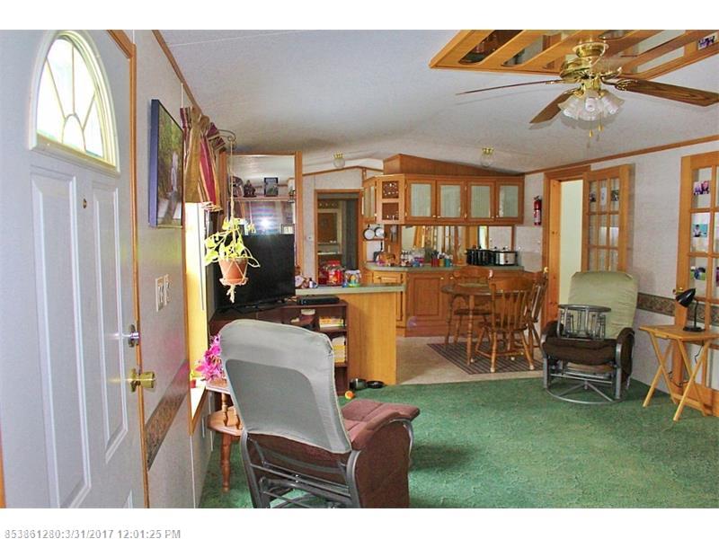 130 Earl RD, Farmington, ME 04938