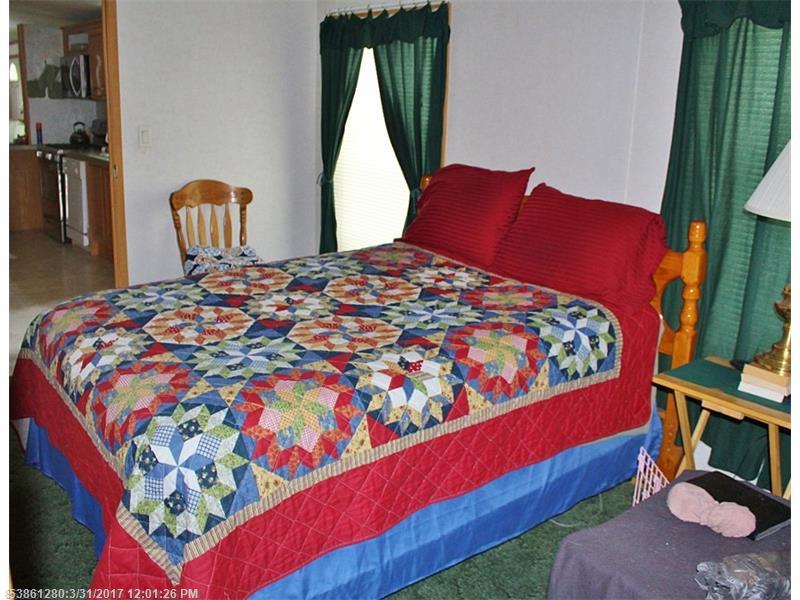 130 Earl RD, Farmington, ME 04938