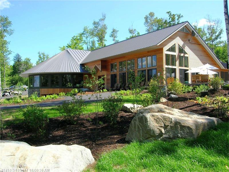 6001 Bunnys LN, Carrabassett Valley, ME 04947