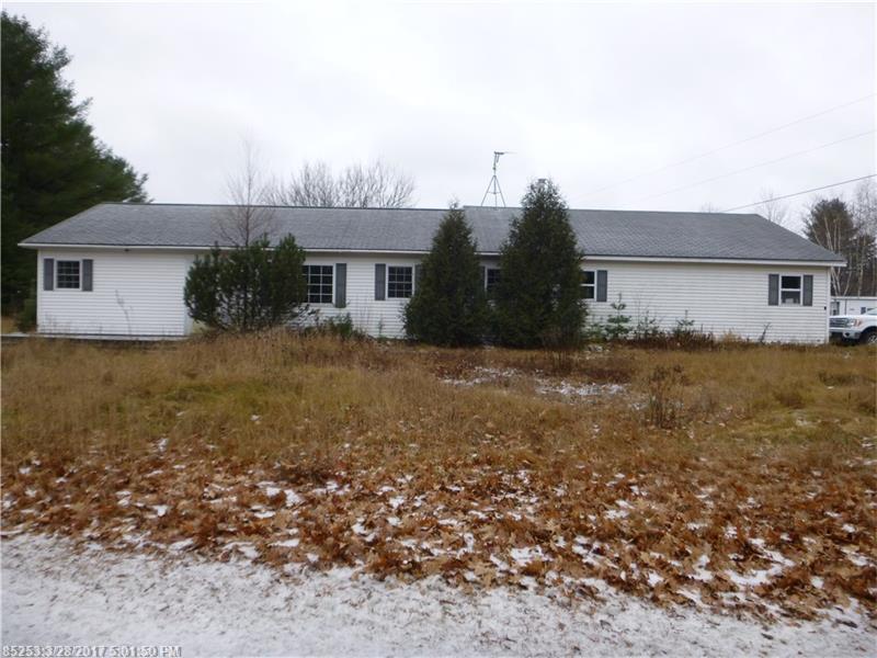 2 Spruce ST, Madison, ME 04950