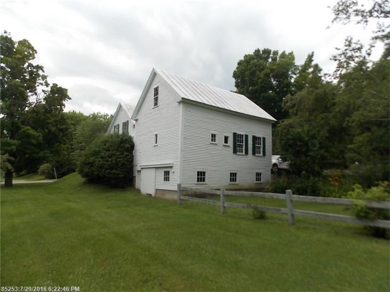 3 Hardy ST, Madison, ME 04950
