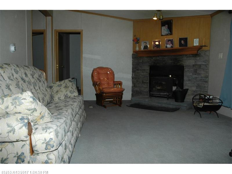 78 Dore LN, Madison, ME 04950