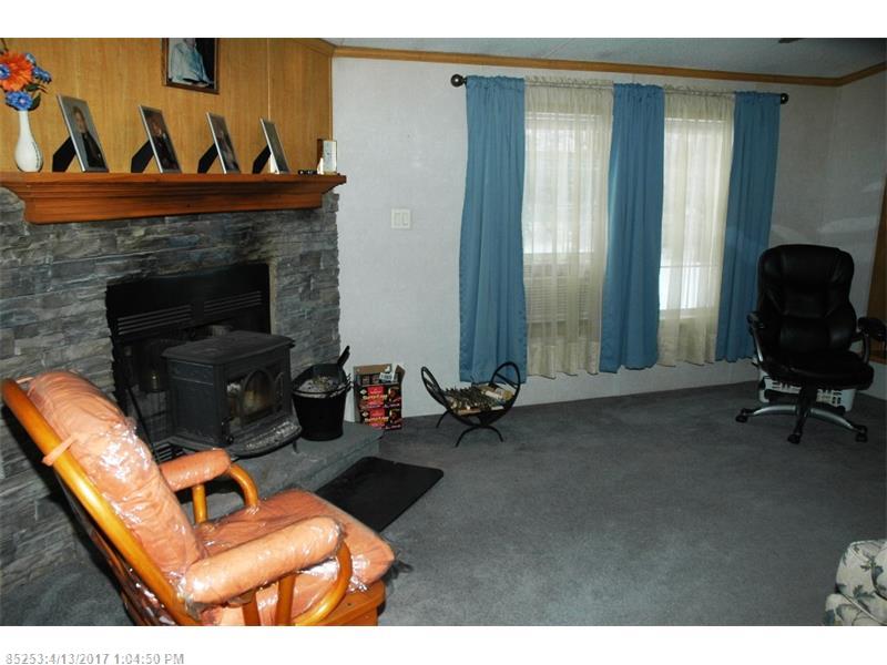 78 Dore LN, Madison, ME 04950