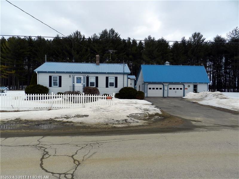 693 Durham Bridge RD, Newport, ME 04953