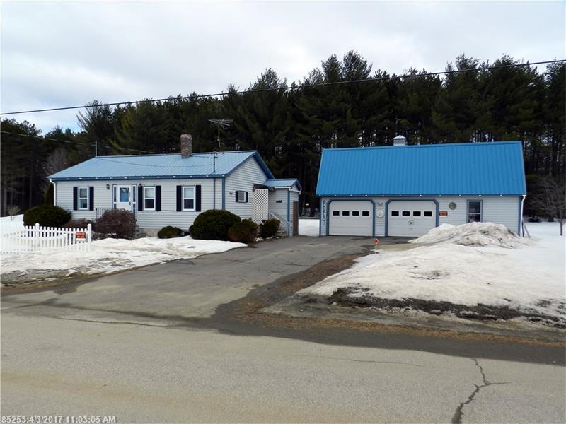 693 Durham Bridge RD, Newport, ME 04953
