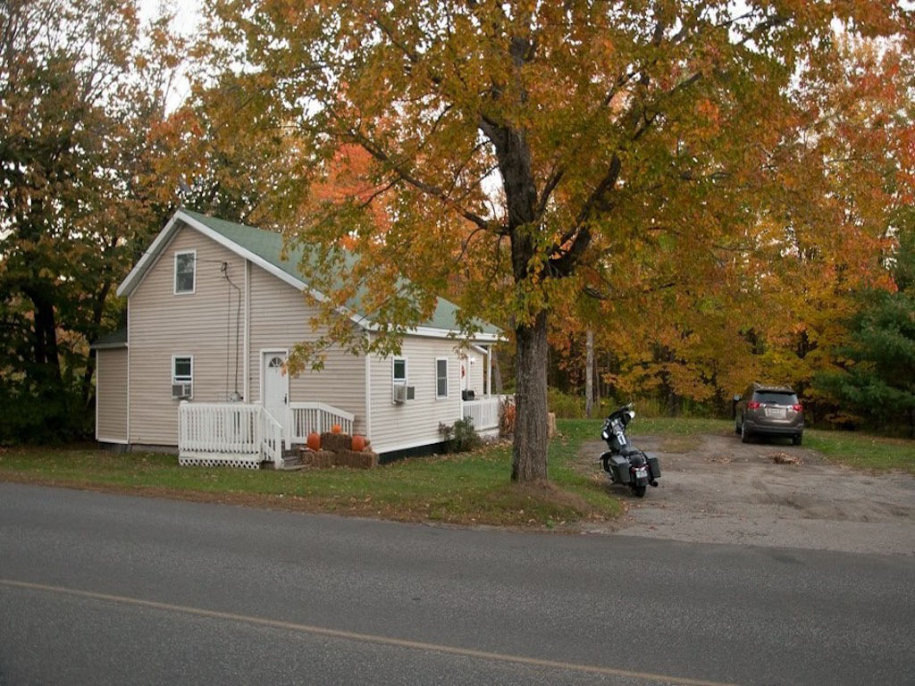 189 Oak Street, Oakland, ME 04963