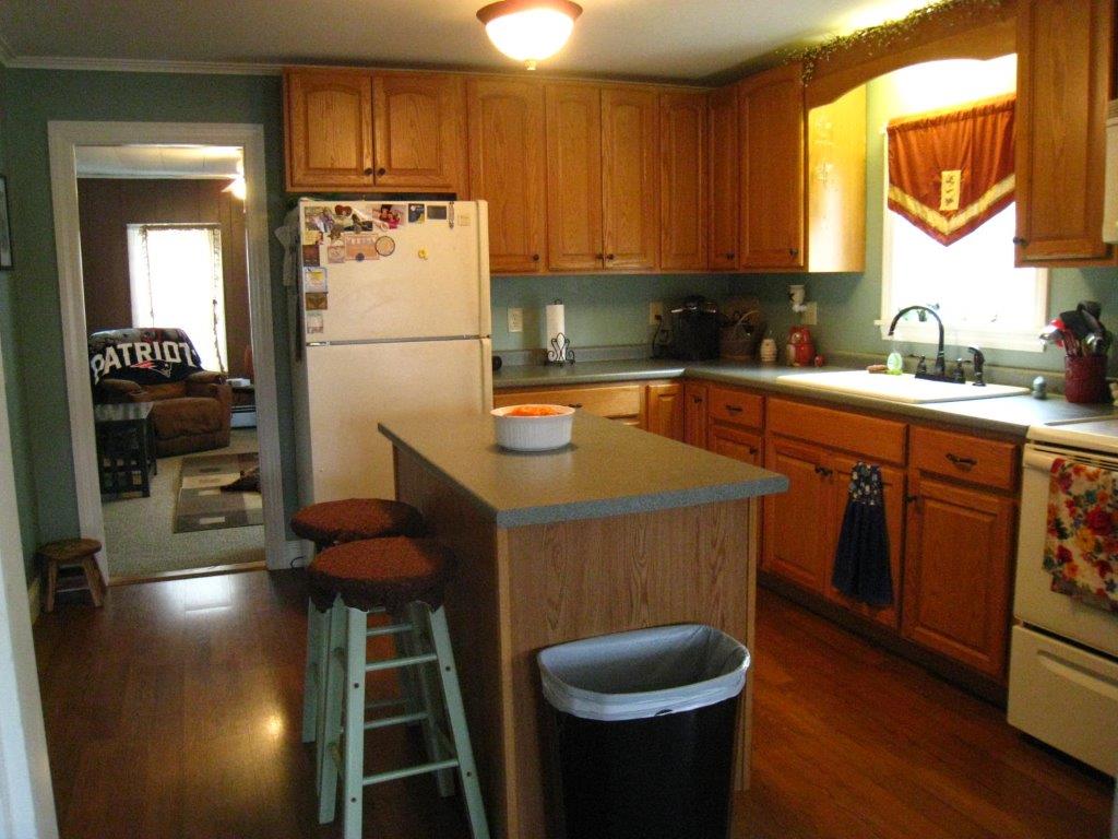 77 Summer Street, Oakland, ME 04963