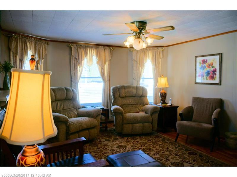 219 Peltoma AVE, Pittsfield, ME 04967