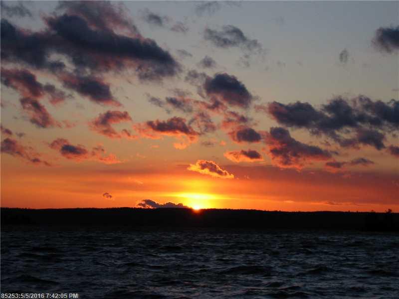 17 & 18 Cliffside DR, Saint Albans, ME 04971