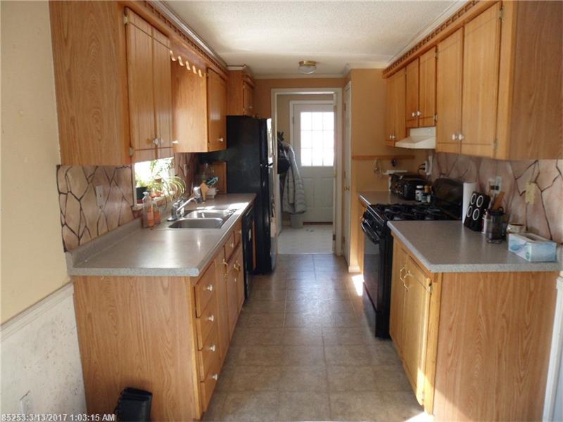 56 Bowen RD, Searsport, ME 04974