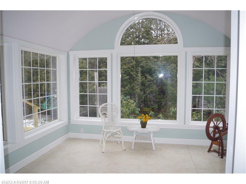 11 Pike AVE, Searsport, ME 04974