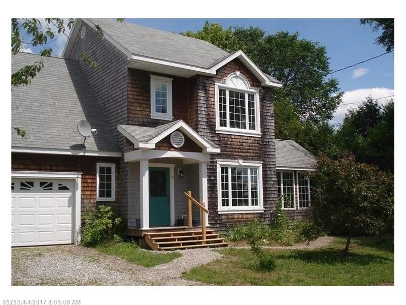 11 Pike AVE, Searsport, ME 04974