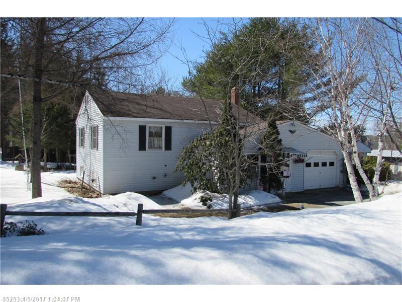 29 Pooler AVE, Skowhegan, ME 04976