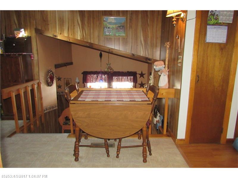 29 Pooler AVE, Skowhegan, ME 04976