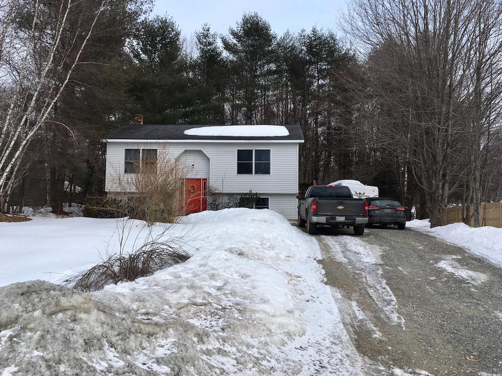 13 Sandy Lane, Skowhegan, ME 04976