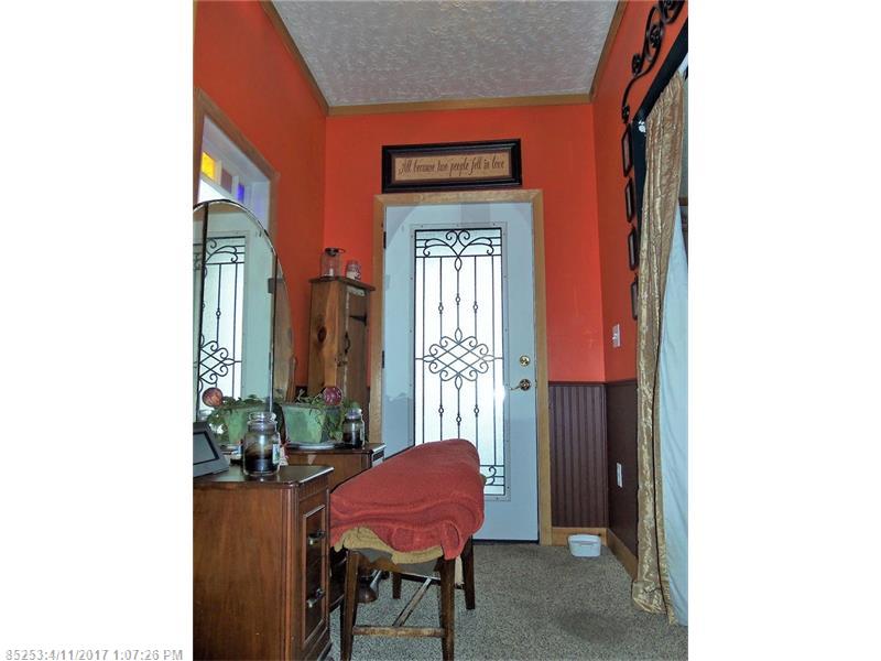 17 North Main ST, Solon, ME 04979