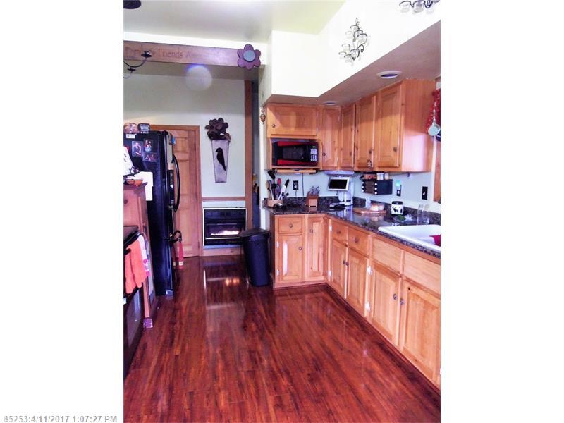 17 North Main ST, Solon, ME 04979