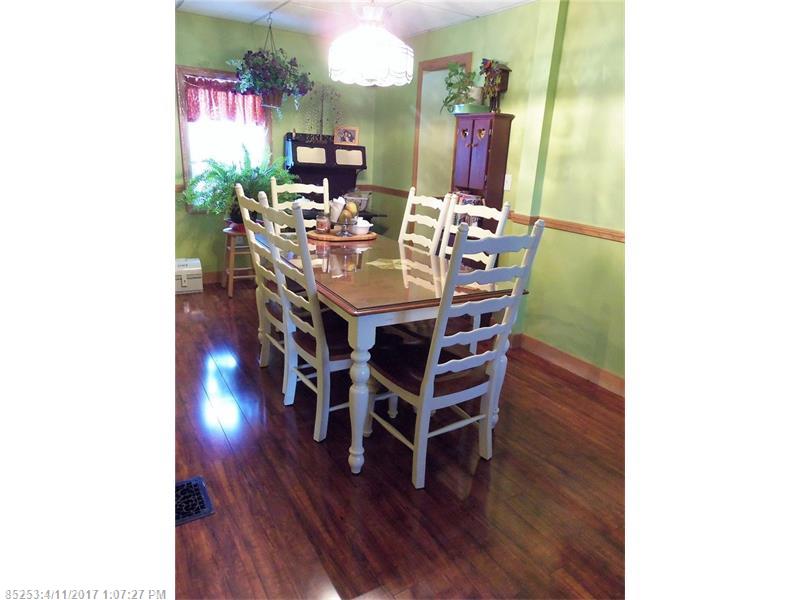 17 North Main ST, Solon, ME 04979
