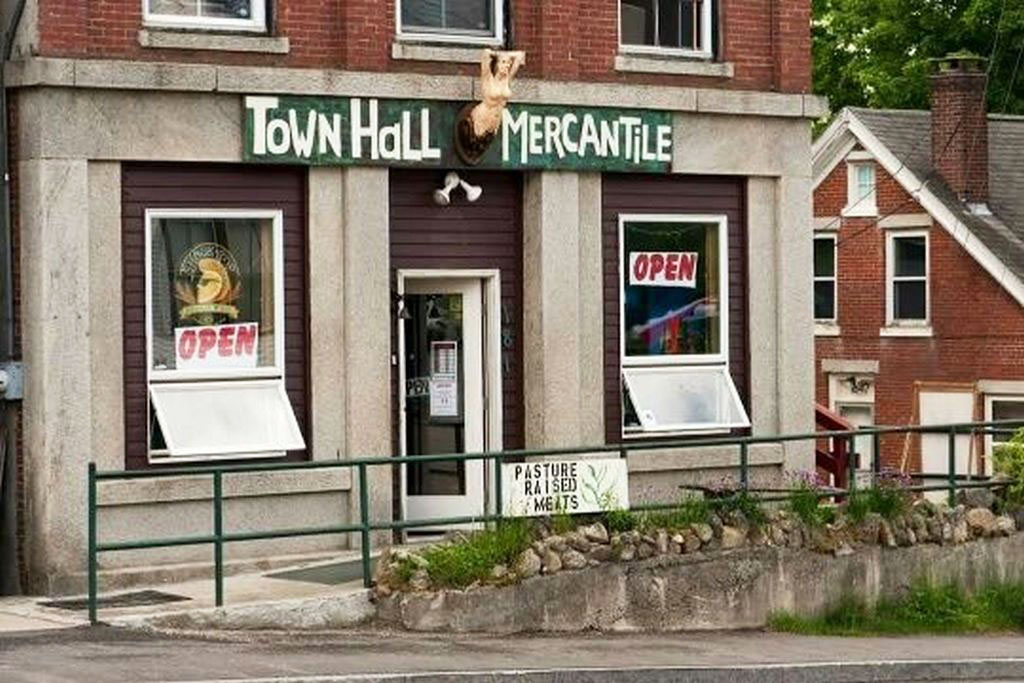 181 Main Street, Stockton Springs, ME 04981
