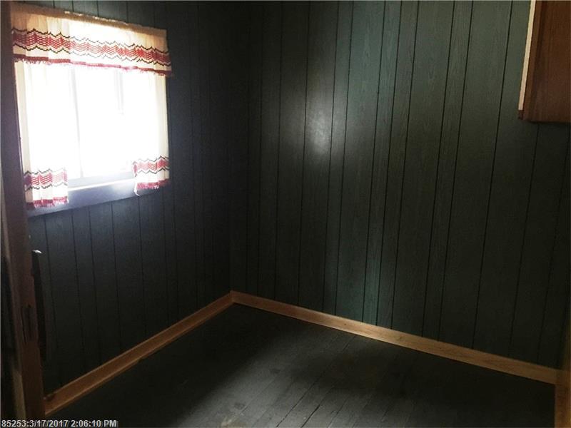 11 Tim Pond RD, Eustis, ME 04982