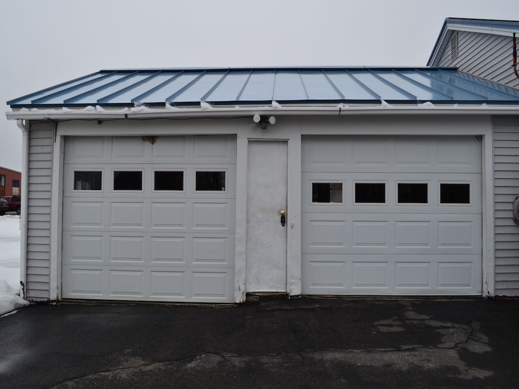 712 Main Street, Vassalboro, ME 04989