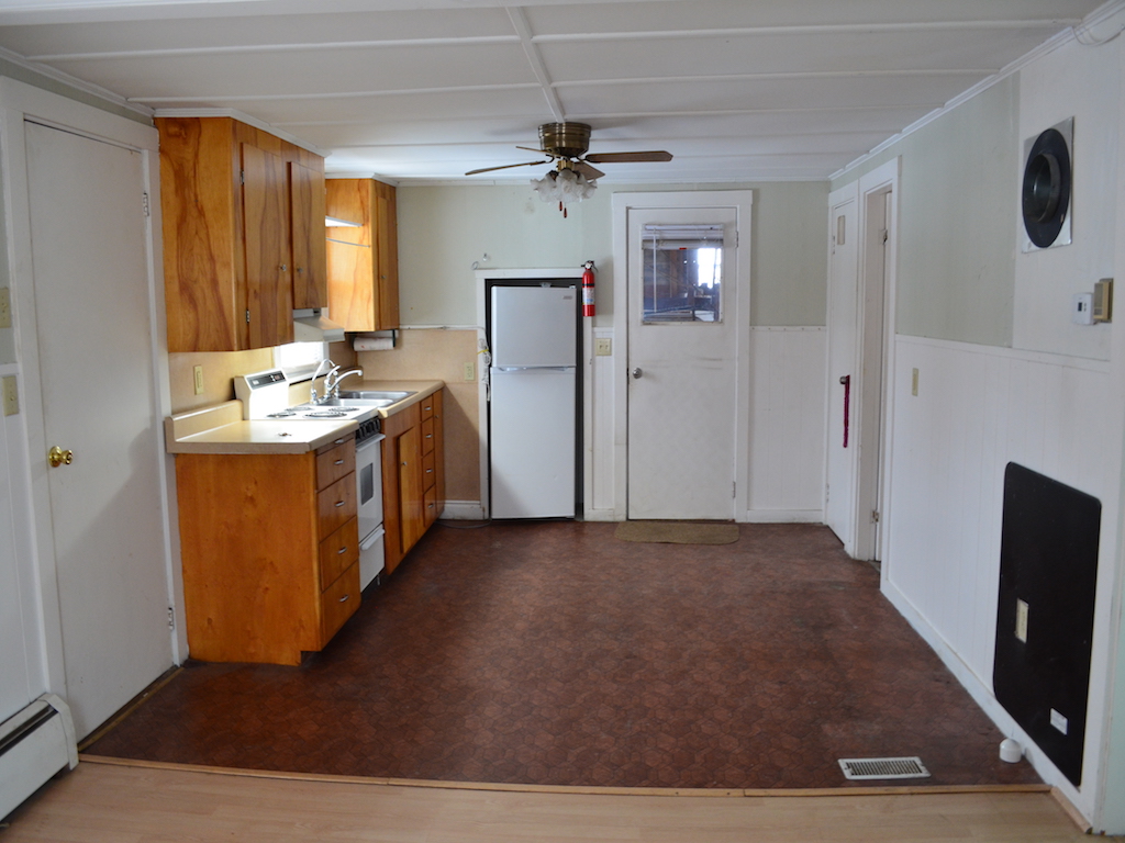 712 Main Street, Vassalboro, ME 04989