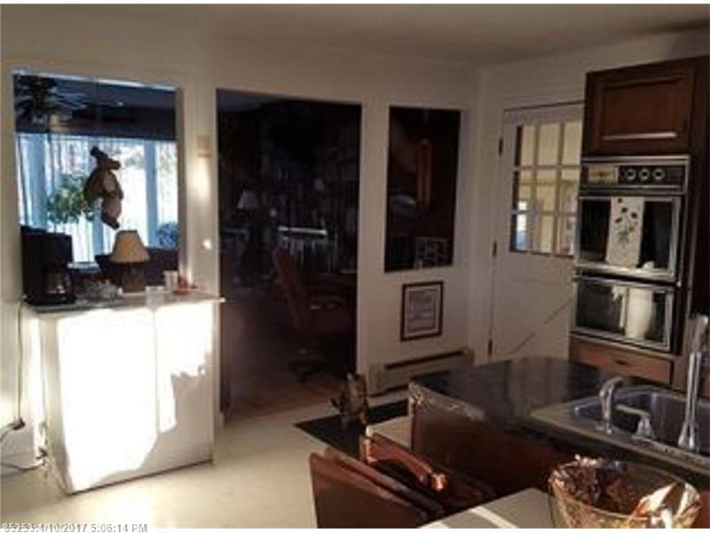 747 Bog RD, Vassalboro, ME 04989