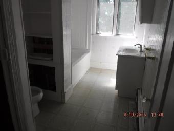 42 Knapp StLivermore Falls, ME, 04254Androscoggin County