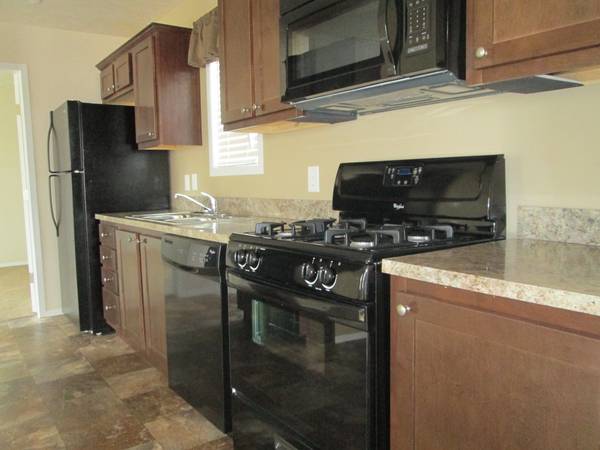 Rudgate Clinton 20825 Walton CtClinton Township, MI 48036
