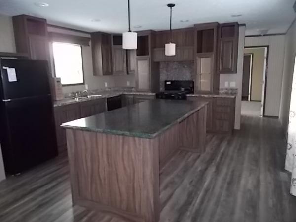 Westbridge Manor 45599 Nichole Dr.Macomb, MI 48044