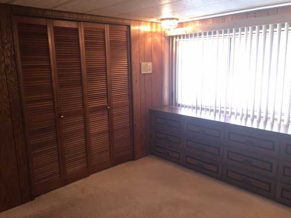 Camelot Villa 17144 CrosbydaleMacomb, MI 48044