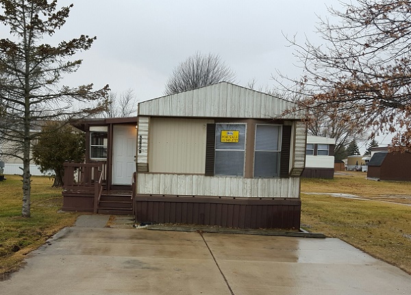 Carriage Way 52873 Bunker HillChesterfield, MI 48051