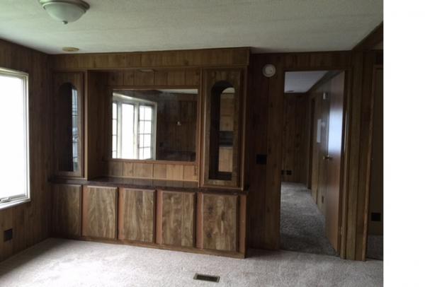 Carriage Way 29587 Danbury CourtChesterfield, MI 48051