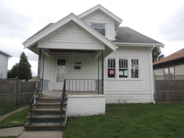 1208 White StPort Huron, MI, 48060Saint Clair County