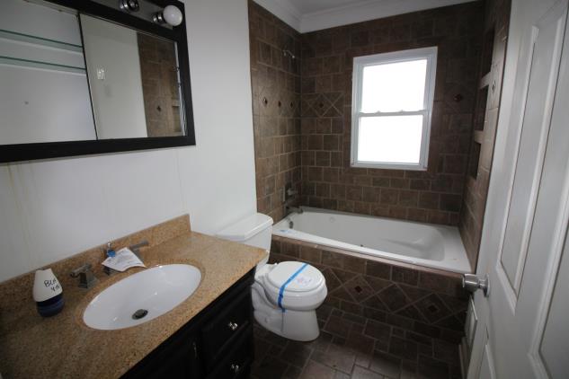 27604 Hampden StMadison Heights, MI, 48071Oakland County