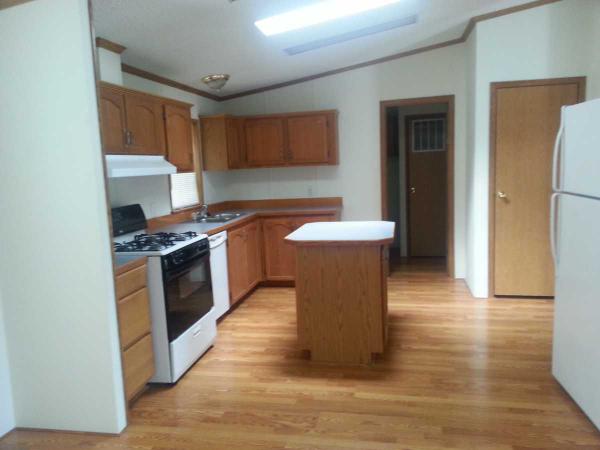 Belle Villa Lake71 Menlo Park DrBelleville, MI 48111