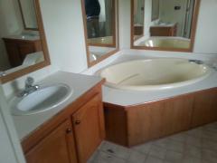 Belle Villa Lake71 Menlo Park DrBelleville, MI 48111
