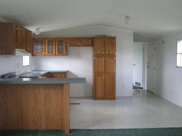 Holiday West 524 WashingtonBelleville, MI 48111