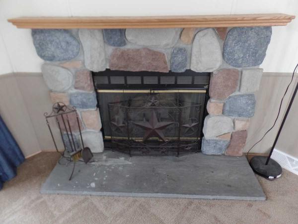 Belle Villa Meadows 103 Carmell St.Belleville, MI 48111