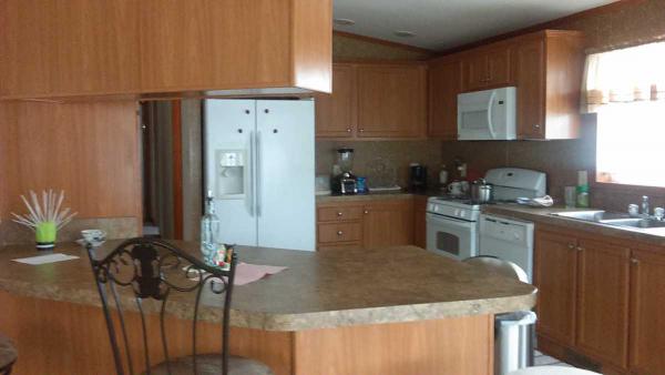 Belle Villa Lake64 MenloBelleville, MI 48111