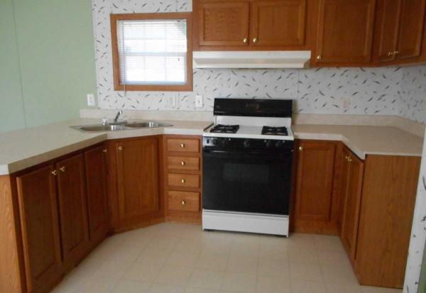 Rawsonville Woods 109 Carriage LaneBelleville, MI 48111