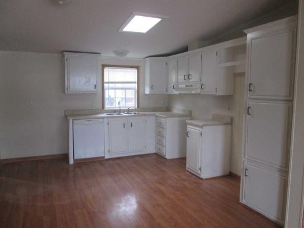 Deerfield Estates 26323 Dakota LaneFlat Rock, MI 48134