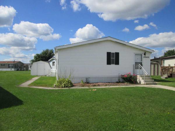 Deerfield Estates 26450 W. CherokeeFlat Rock, MI 48134