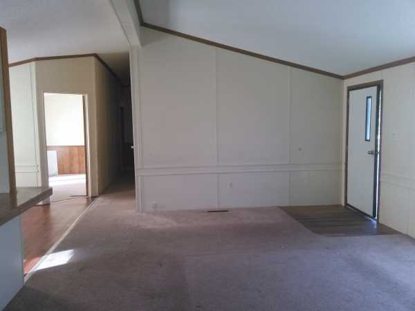 Country Meadows 29341 BirchFlat Rock, MI 48134