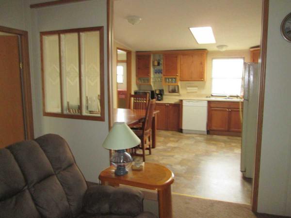 Deerfield Estates 24733 S CherokeeFlat Rock, MI 48134