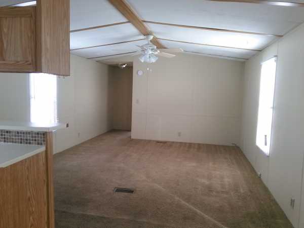 Country Meadows 29197 TanglewoodFlat Rock, MI 48134