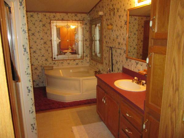 Deerfield Estates 24848 Chinook Ct.Flat Rock, MI 48134