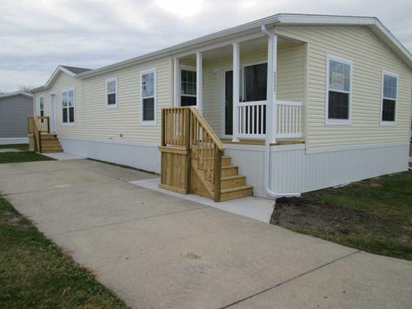 Deerfield Estates 25343 Phoenix CircleFlat Rock, MI 48134