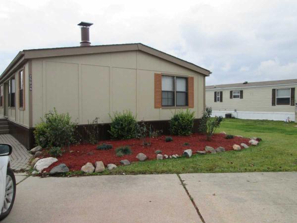 Deerfield Estates 25039 DeerCreek DrFlat Rock, MI 48134