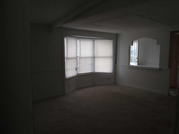 Deerfield Estates 25039 DeerCreek DrFlat Rock, MI 48134